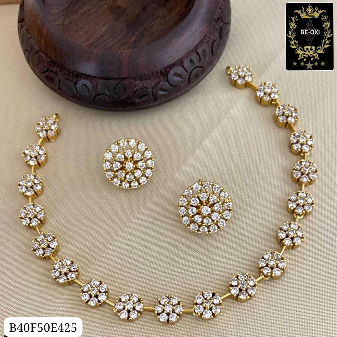 B40F50E425 AD NECKLACE
