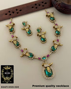 B50F155E1319 BIRD AD NECKLACE