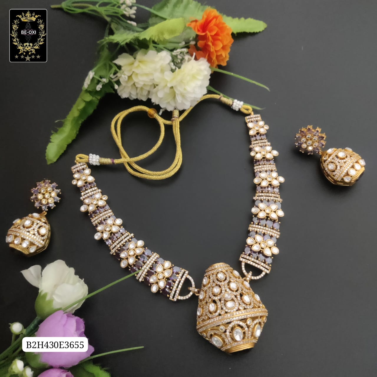 B2H430E3655 Premium Mossanite Hasuli Necklace Black