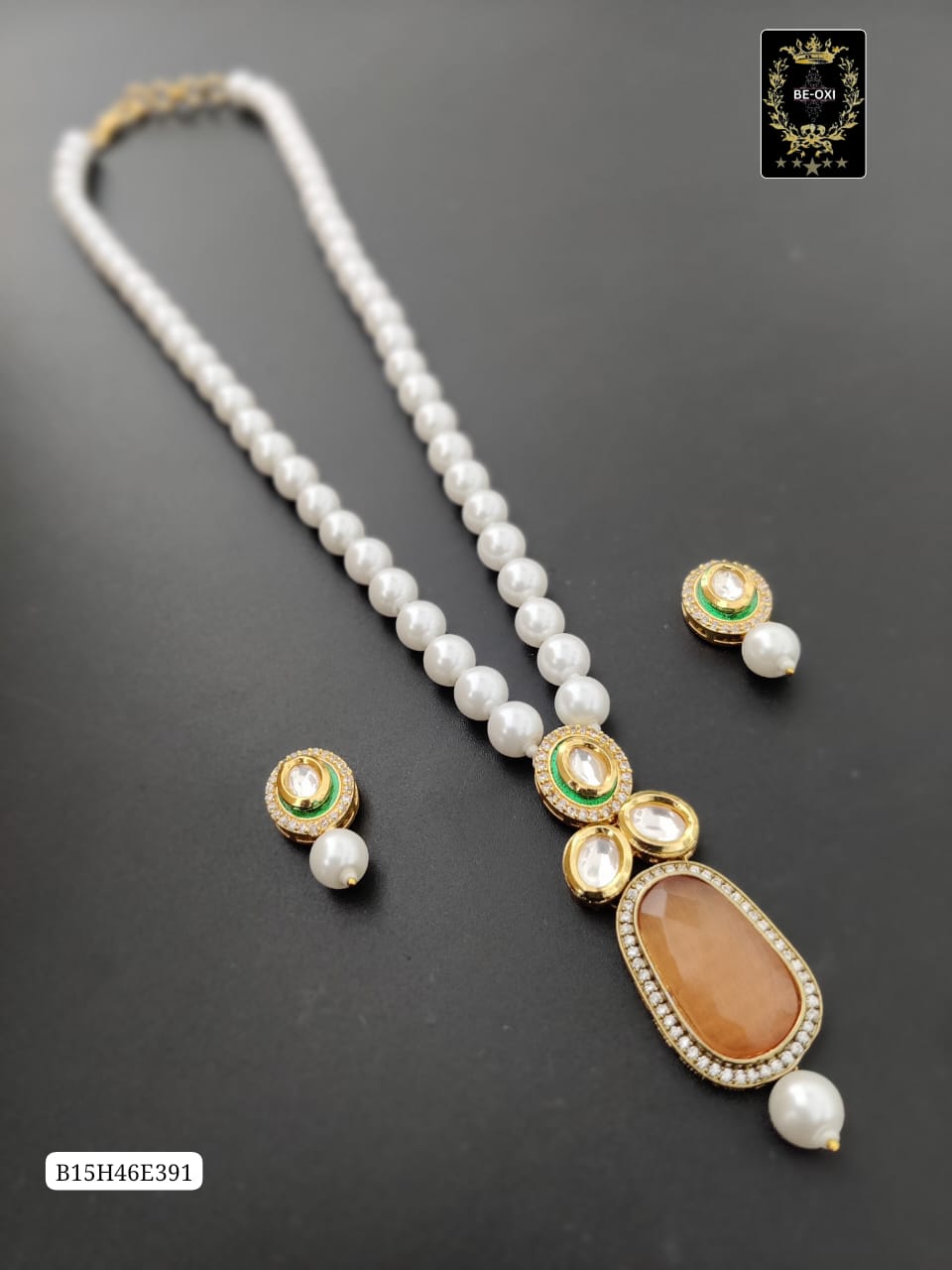 B15H46E391 MONALISA LONG PENDENT