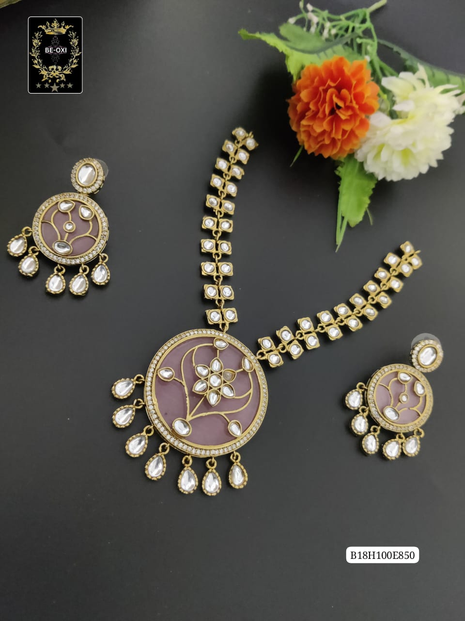 B18H100E850 MONALISA POLKI NECKLACE