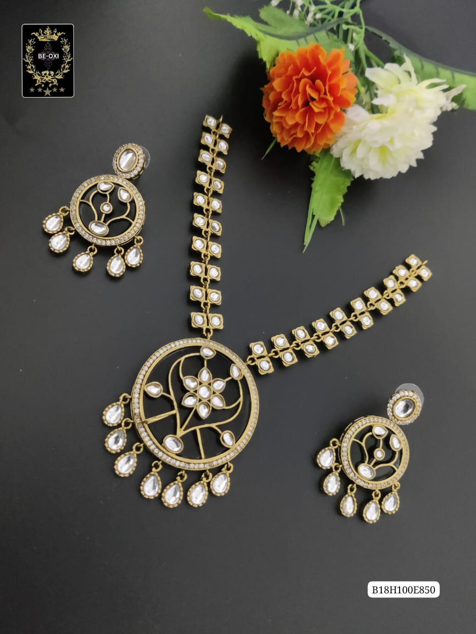 B18H100E850 MONALISA POLKI NECKLACE