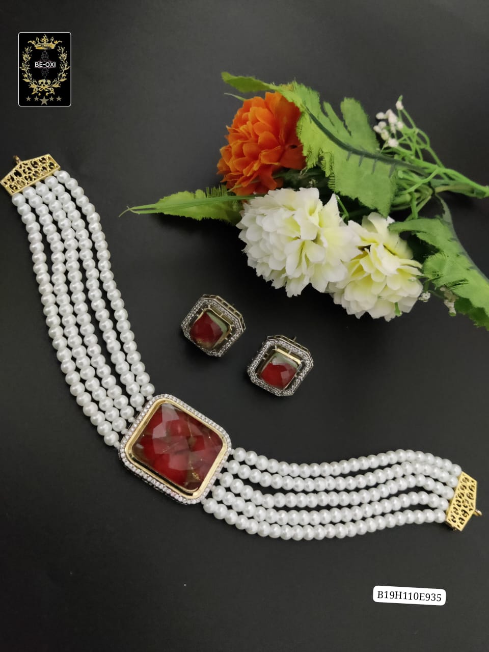 B19H110E935 PREMIUM STONE POLKI EARRINGS