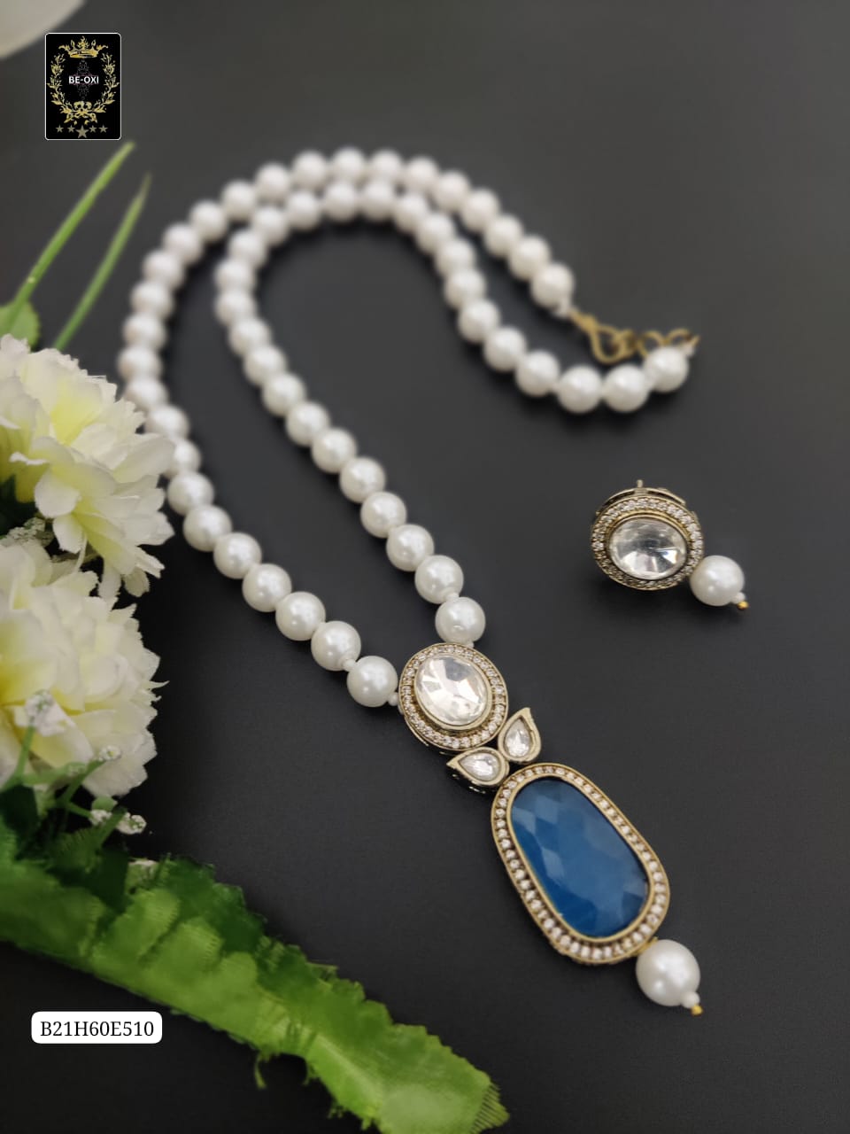 B21H60E510 MONALISA LONG PENDENT