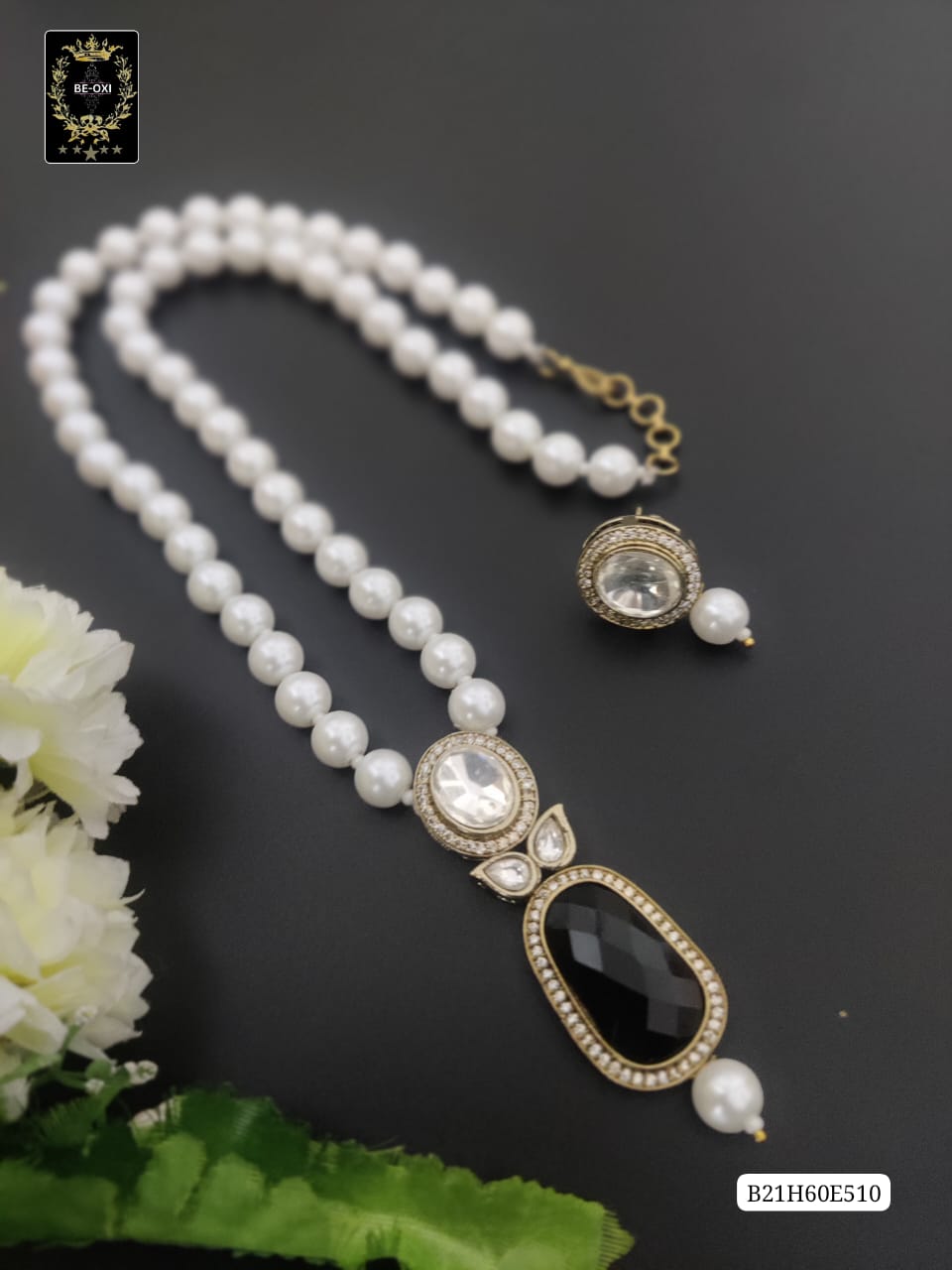 B21H60E510 MONALISA LONG PENDENT