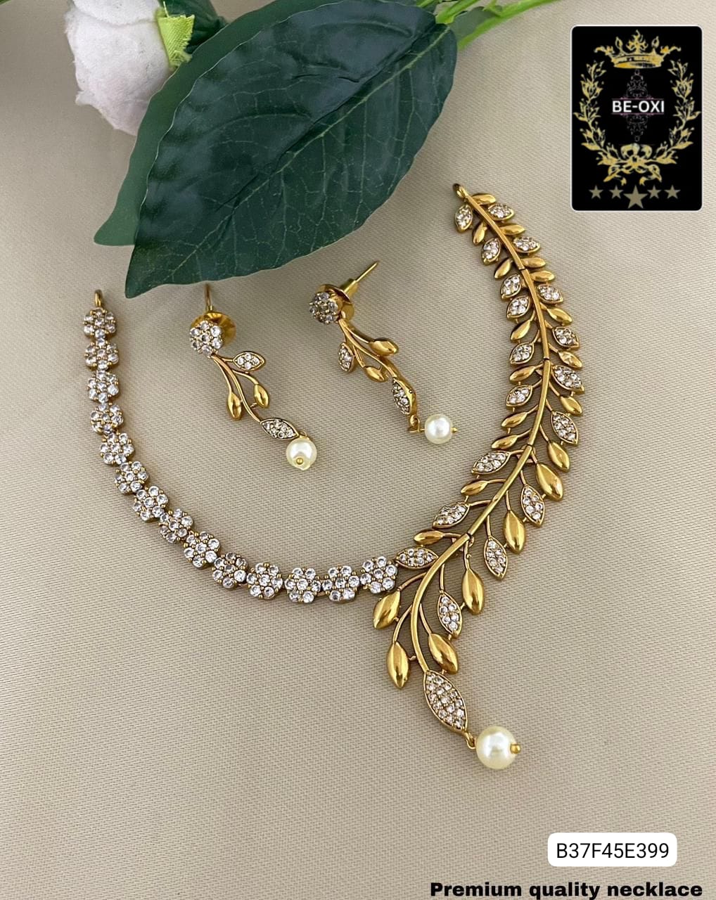 B37F45E389 GOLD PLATING NECKLACE