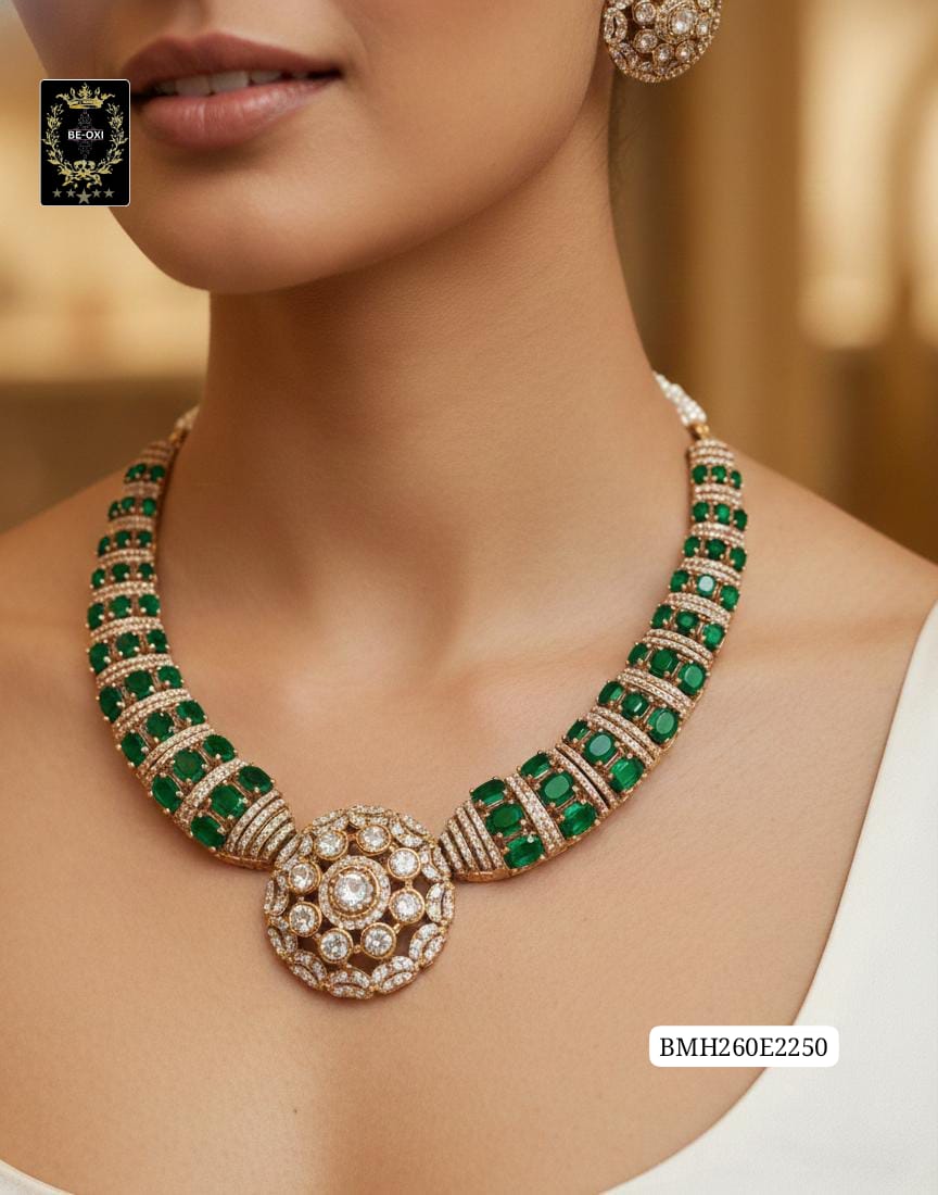 BMH260E2250 GREEN HASULI AD NECKLACE