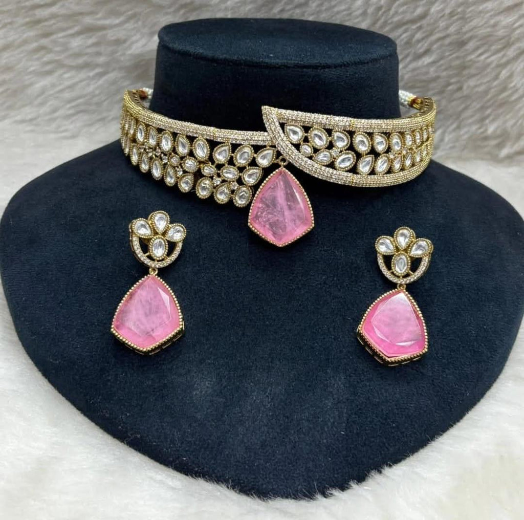 B7H240E2040 MOSSANITE CHOKER