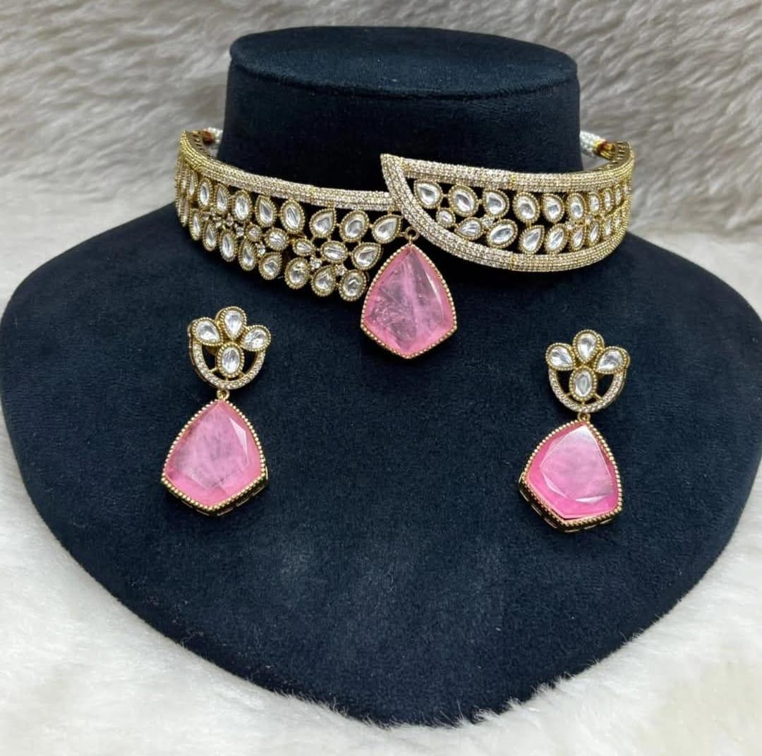 B7H240E2040 MOSSANITE CHOKER